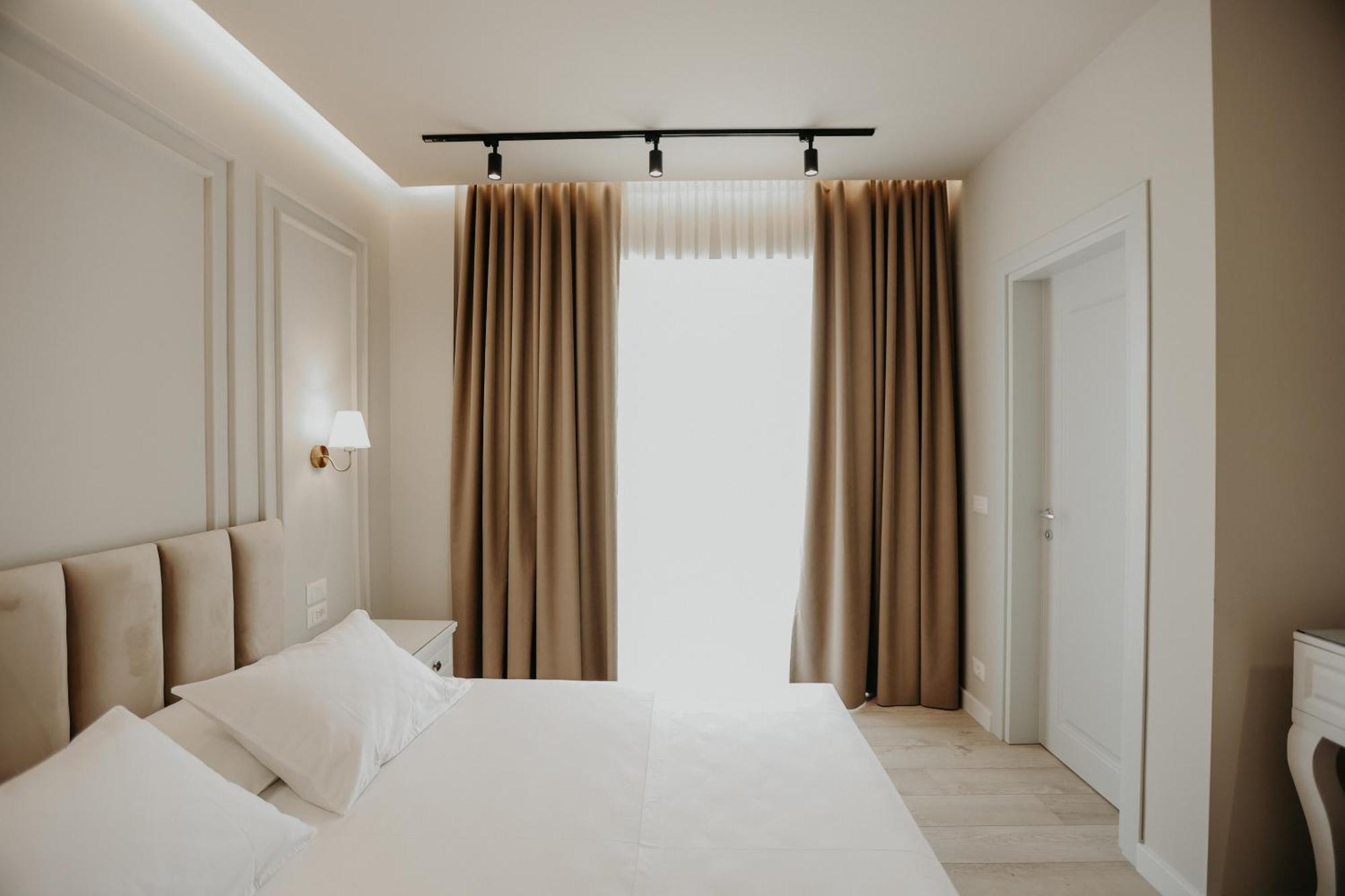 Seaside Hotel Vlore Exterior photo